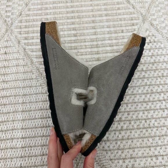 Birkenstock Women's Arizona
Shearling Sandal - Picture 8 of 9